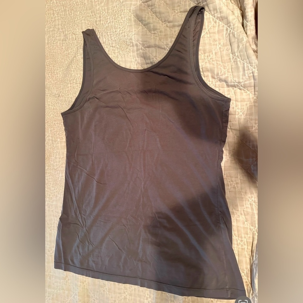 Old Navy Gray Sleeveless Women's Tank Top- Size-large. Used condition